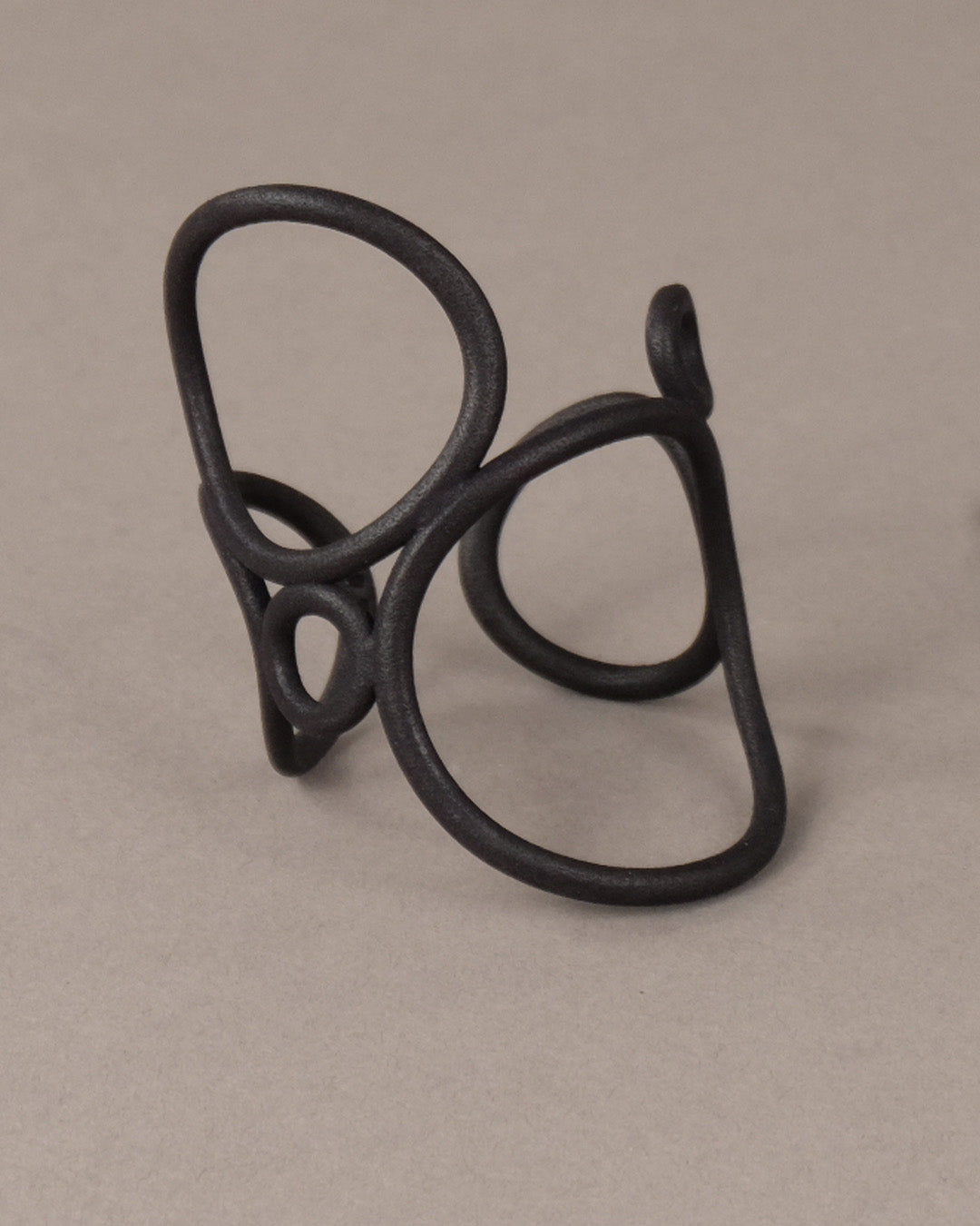 bracciale-bolina-stampa3d_indossato_fronte