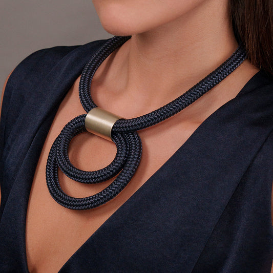 collana-cerchi-blu-e-argento-carlotta-scarabeo