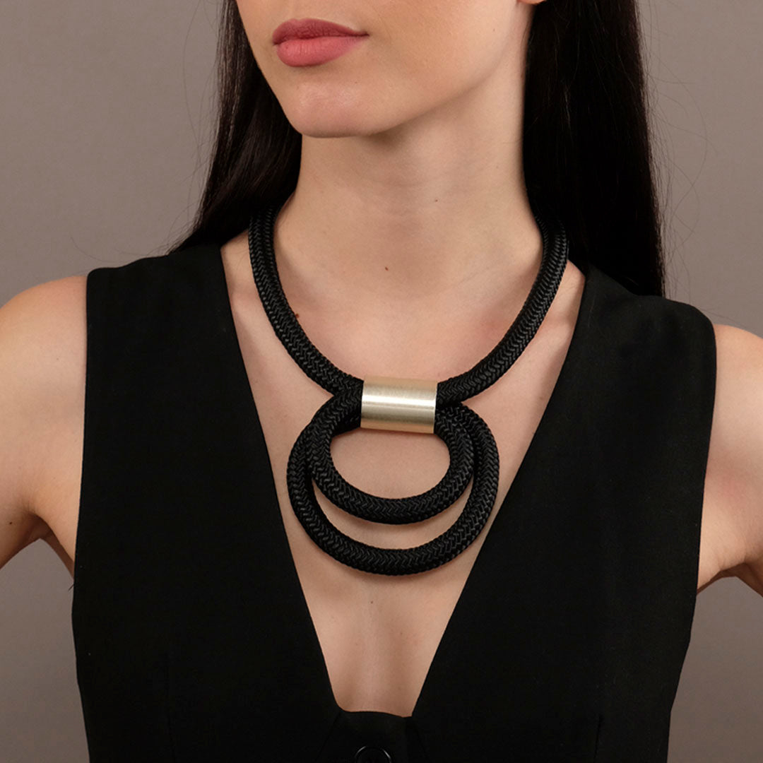 collana-donna-cerchio-doppio-carlotta-scarabeo-frontale