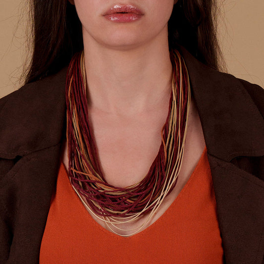 collana-fili2-bourdeaux-e-oro-carlotta-scarabeo