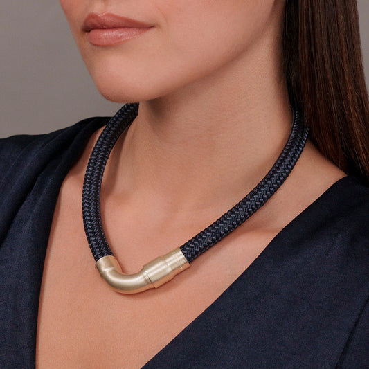 collana-goccia-blu-e-argento-carlotta-scarabeo