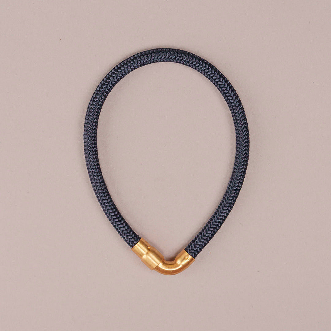 collana-goccia-blu-e-oro-carlotta-scarabeo_frontale