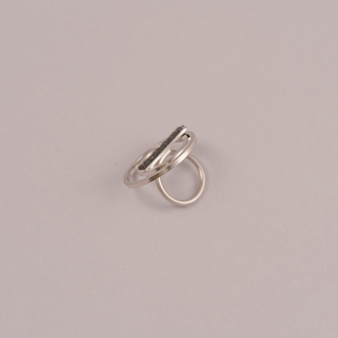 Elga ring with swarovski