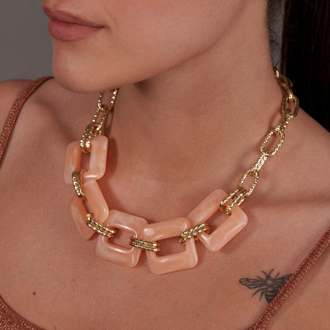 Mou Necklace