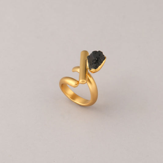 Anello Mirari - Dorato con agata nera