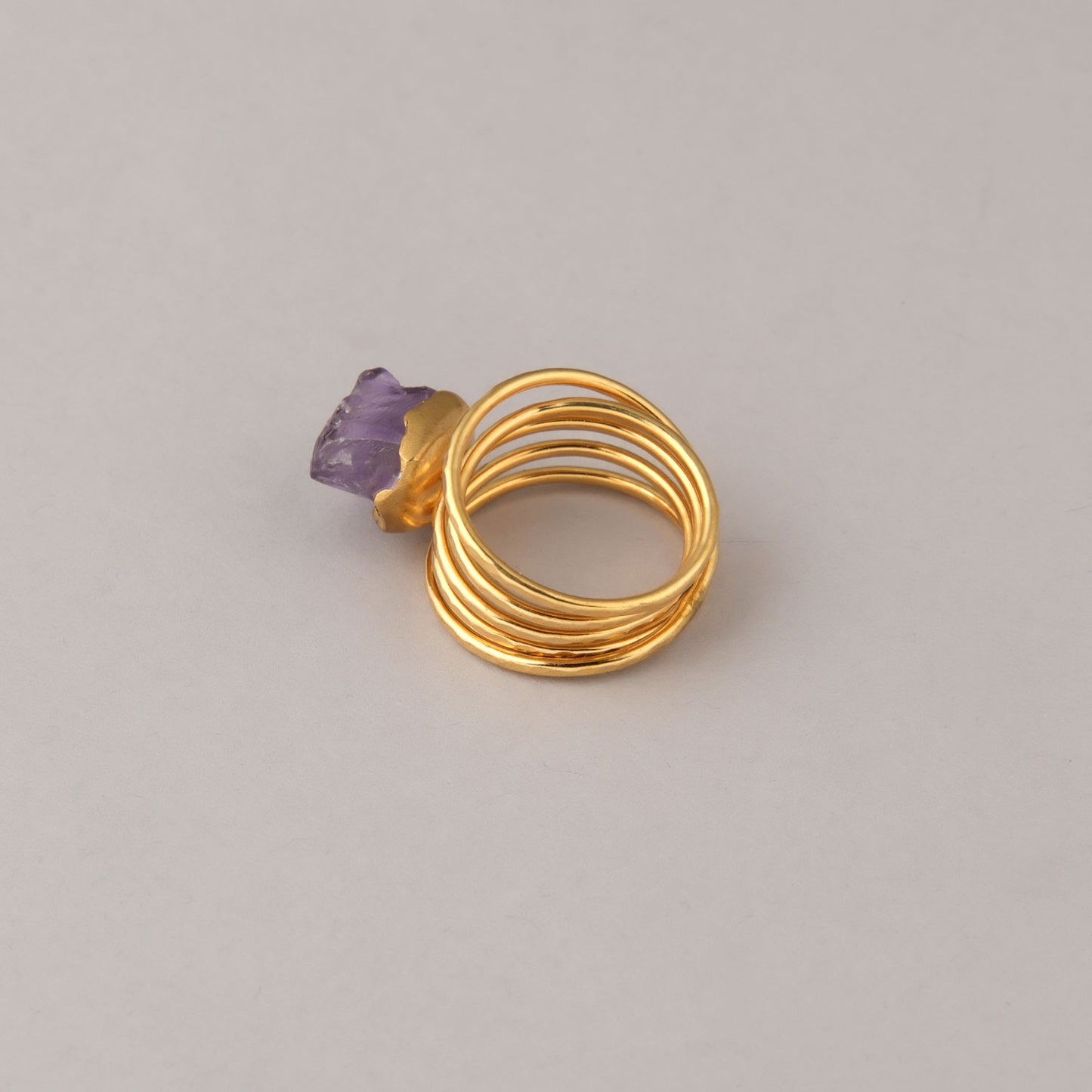 Anello Sorgente - Dorato con ametista