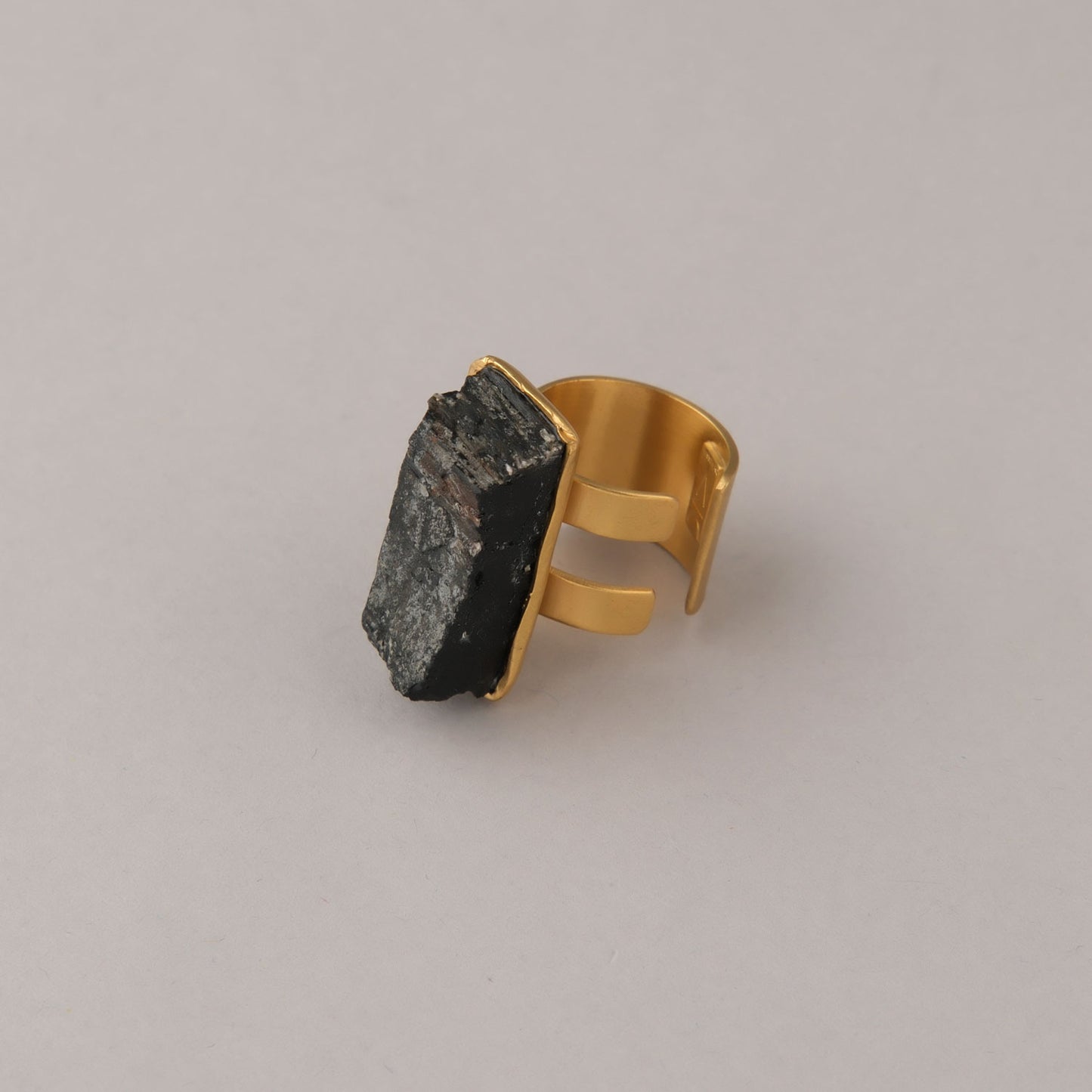 Anello Tassello - Dorato con tormalina
