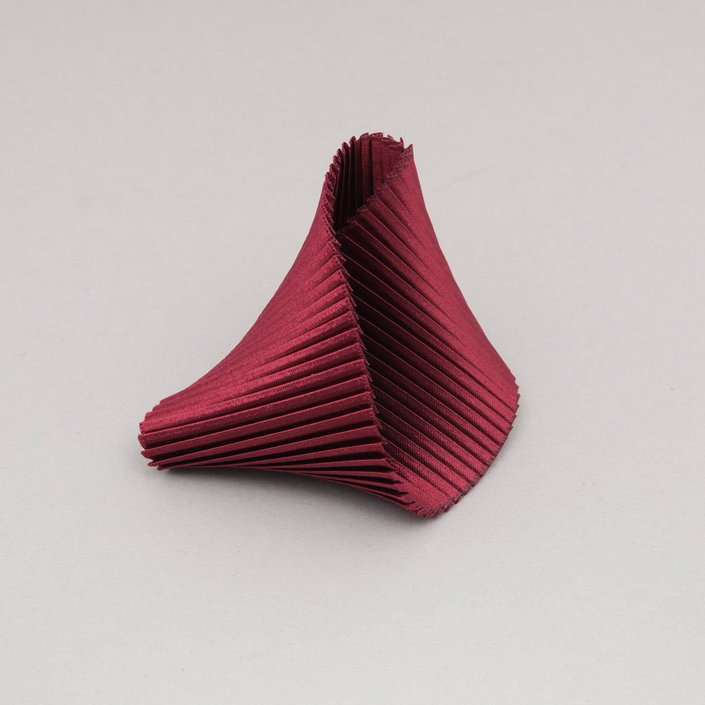 Bracciale-Seta-Bordeaux-Laterale-Alexandra-Tsoukala