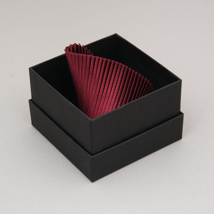 Bracciale-Seta-Bordeaux-Packaging-Alexandra-Tsoukala