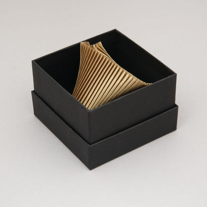 Bracciale-Seta-Oliva-Packaging-Alexandra-Tsoukala
