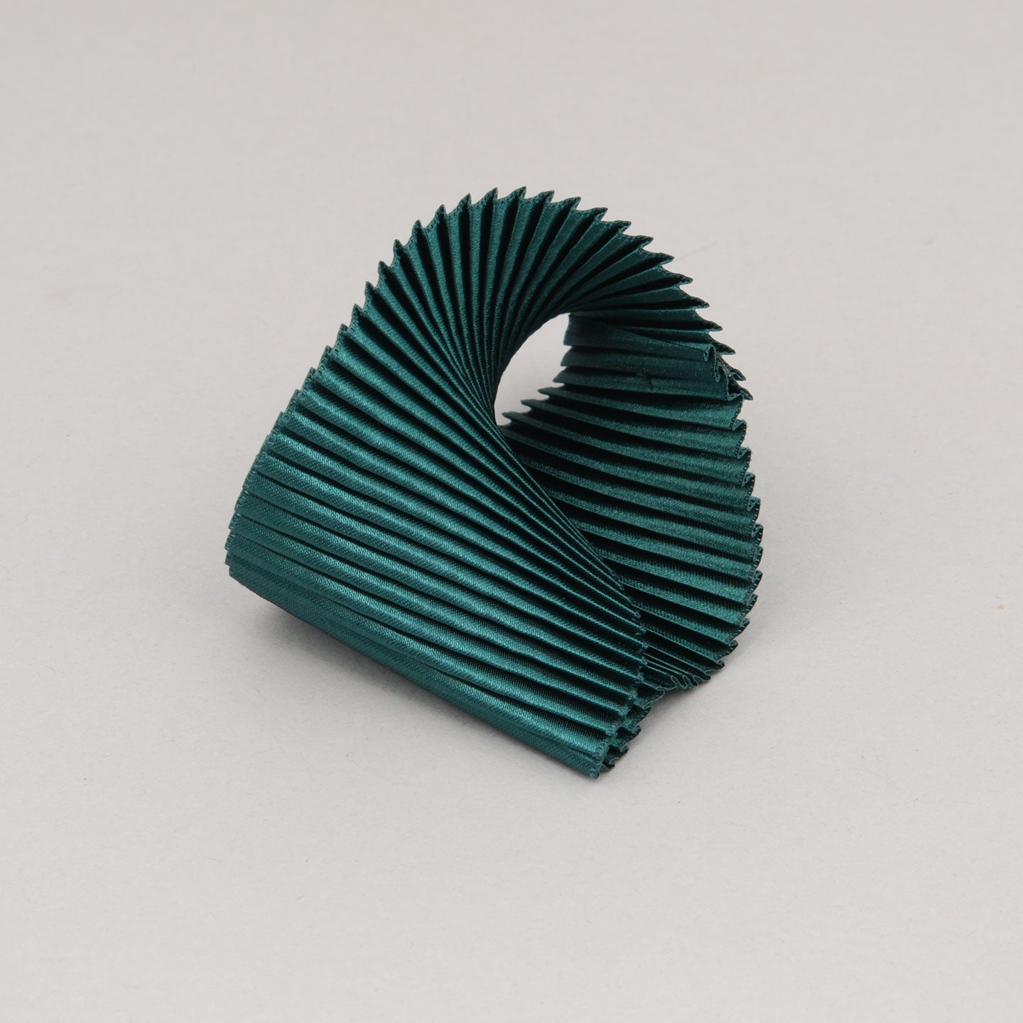 Bracciale-Seta-Ottanio-Laterale-Alexandra-Tsoukala