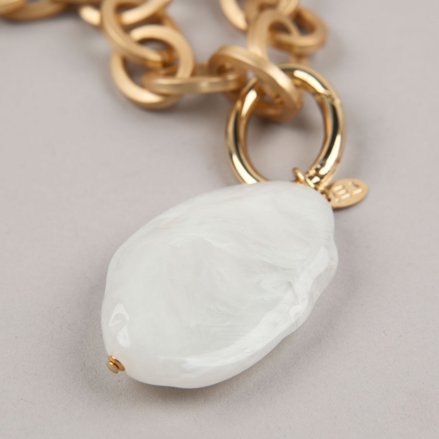 Collana Frammento - Latte