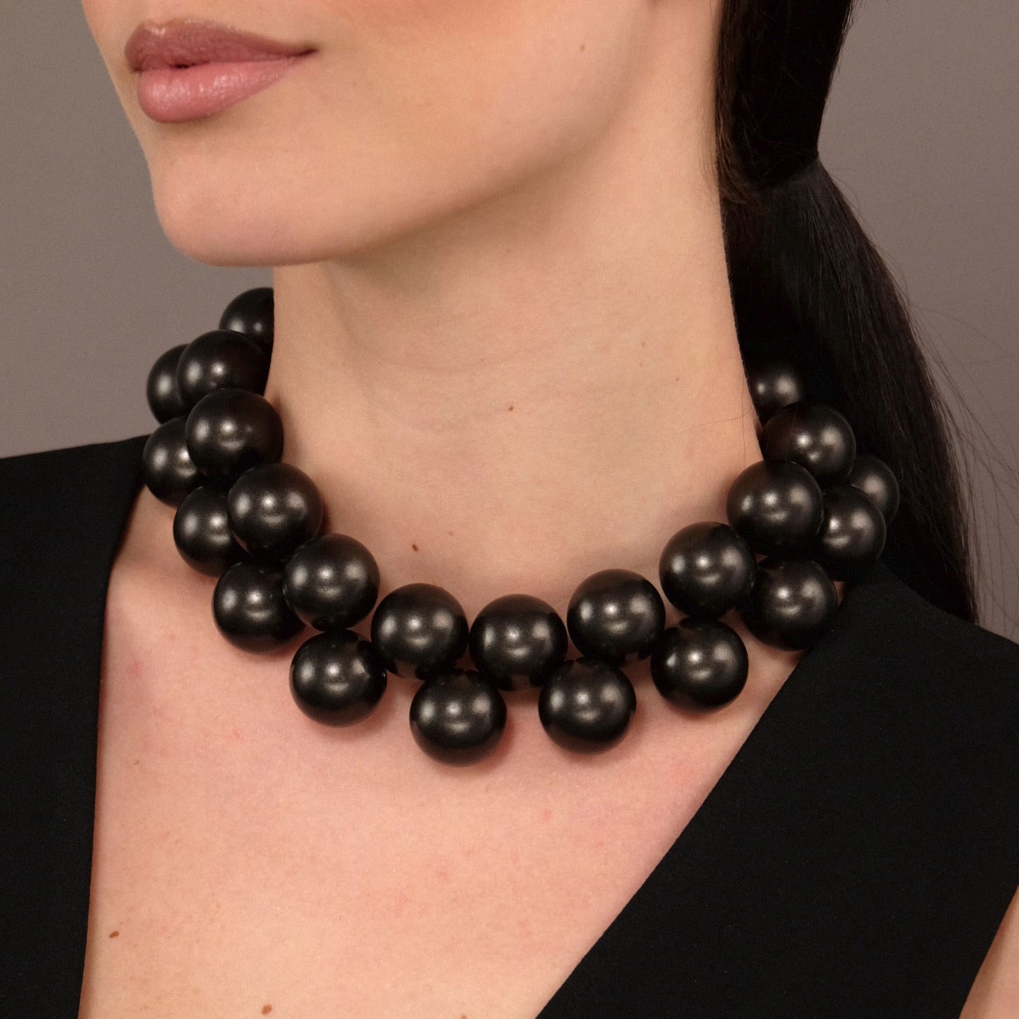 Collana Sfere Metal - Grigio corvino