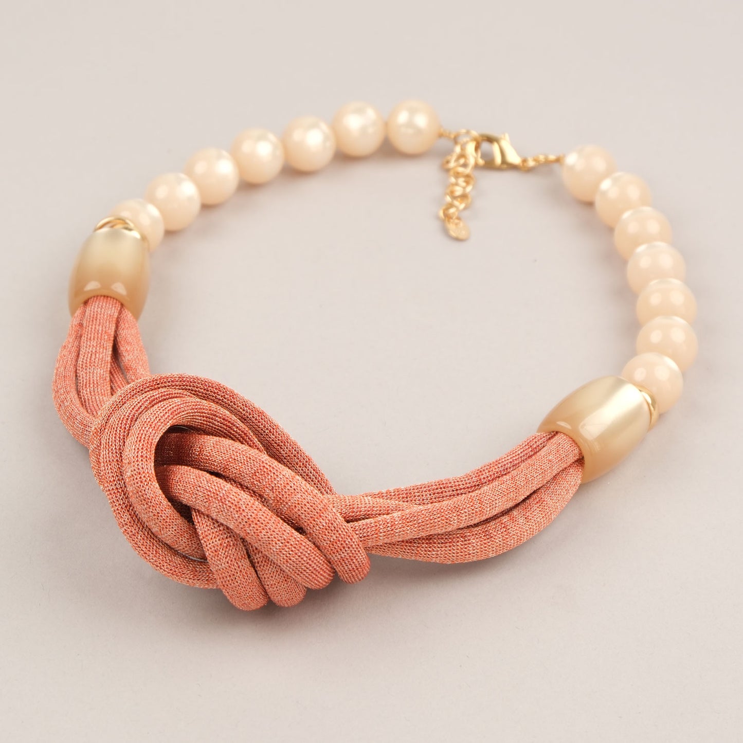 Collana Nodo con perle - Corallo