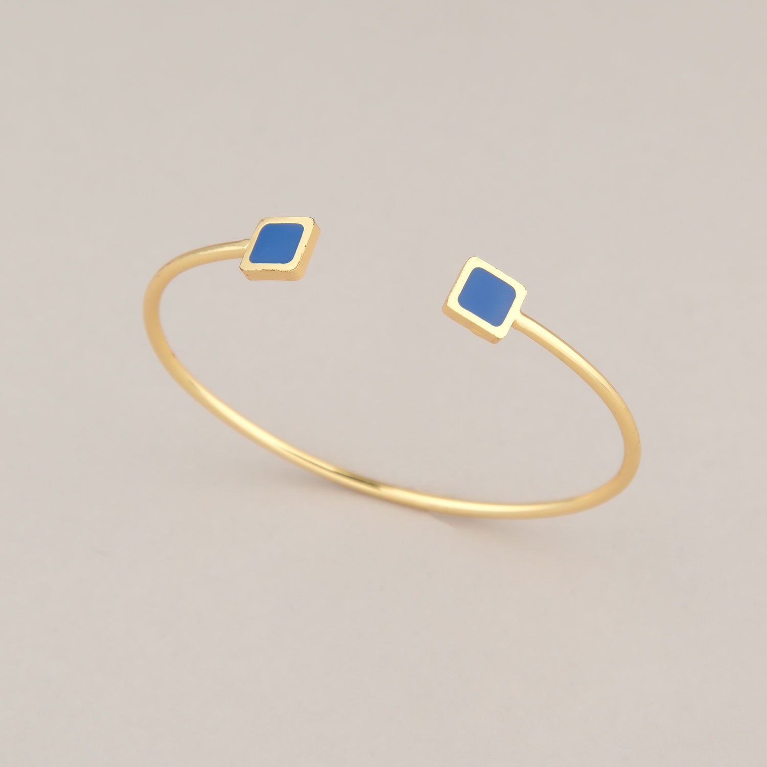bracciale-donna-filo-quadrati-blu-Frontale-francesca-bianchi-design