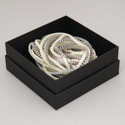 collana-Seta-luce-Packaging-Alexandra-Tsoukala