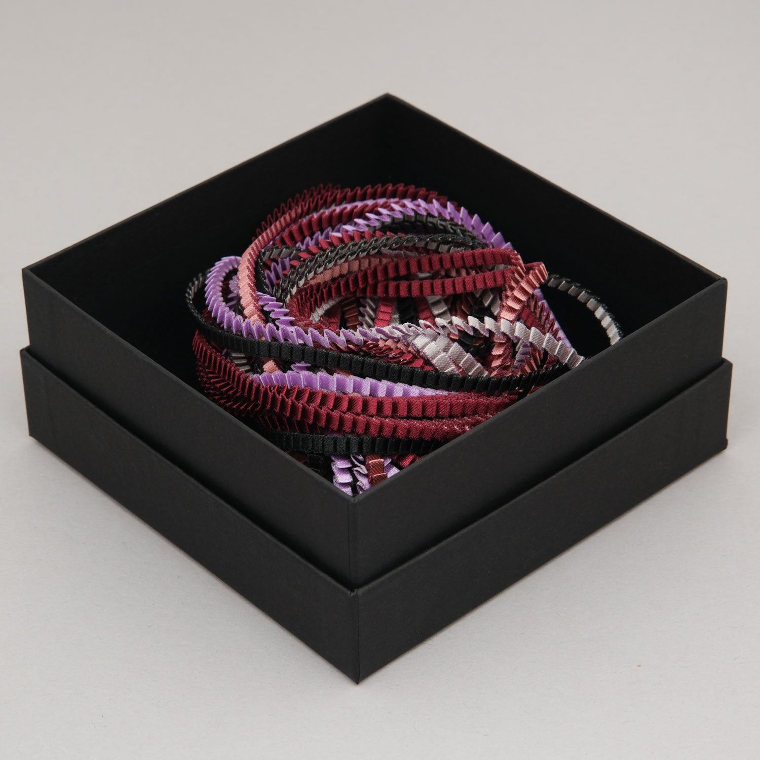 collana-Seta-velvet-Packaging-Alexandra-Tsoukala