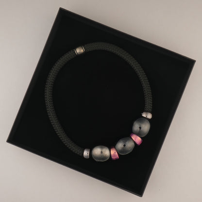 Collana Tre Sfere Ceramica - Liquirizia